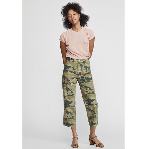 NWT FREE PEOPLE Cargo Cropped Green Camo Pants - Picture 9 of 13